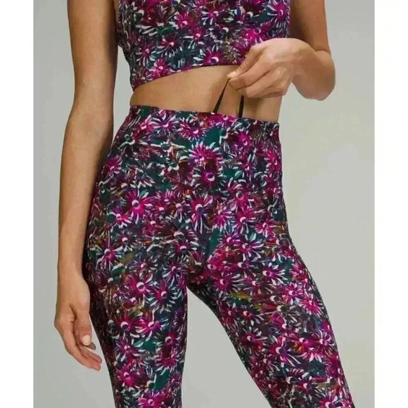 Lululemon Women's Base Pace HR Tight 28" *Fleece 2 Floral Electric Multi Running - Picture 1 of 10
